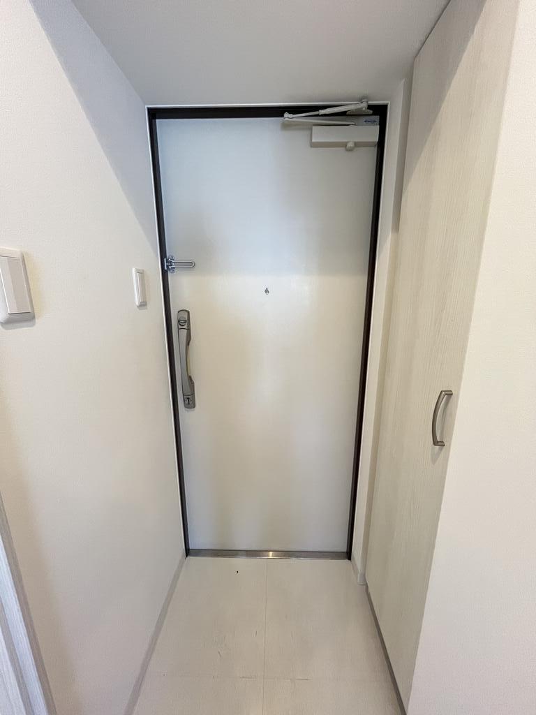 玄関　※同建物別部屋