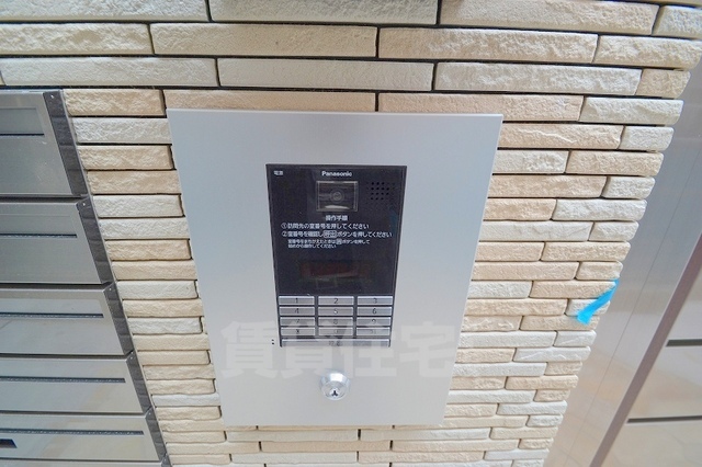 ロビー　オートロック