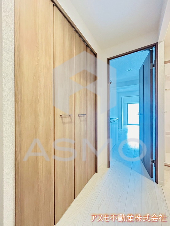 玄関　同マンション別部屋　参考写真