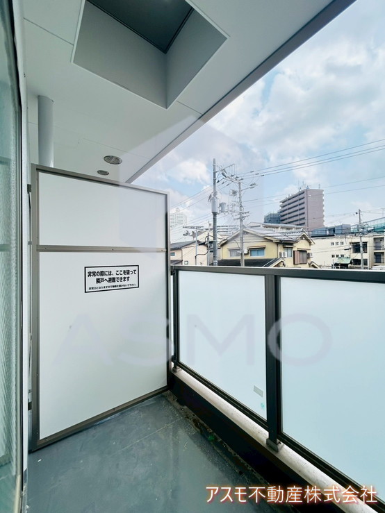 バルコニー　同マンション別部屋　参考写真