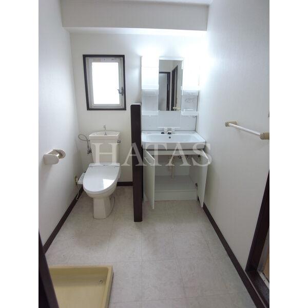 洗面設備　同物件別部屋です