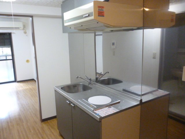 キッチン　別部屋参考用写真