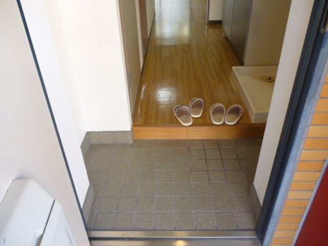 玄関　別部屋参考用写真