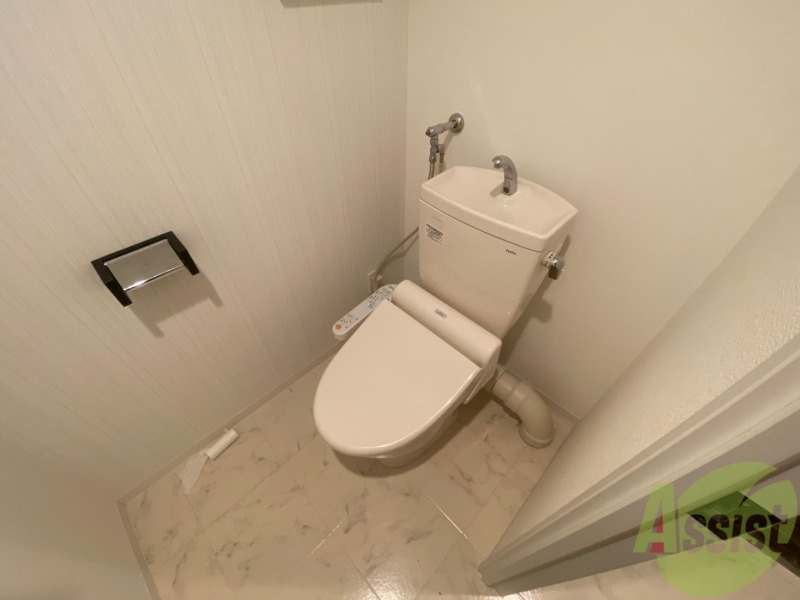 トイレ　こちらはトイレです。清潔感があり、安心して使用できます。