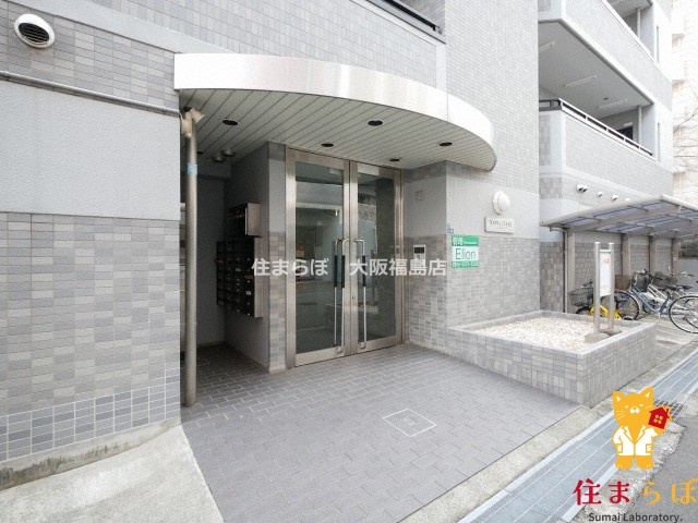 エントランス　共用部の印象も大切に