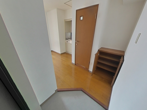 玄関　※別部屋の写真です