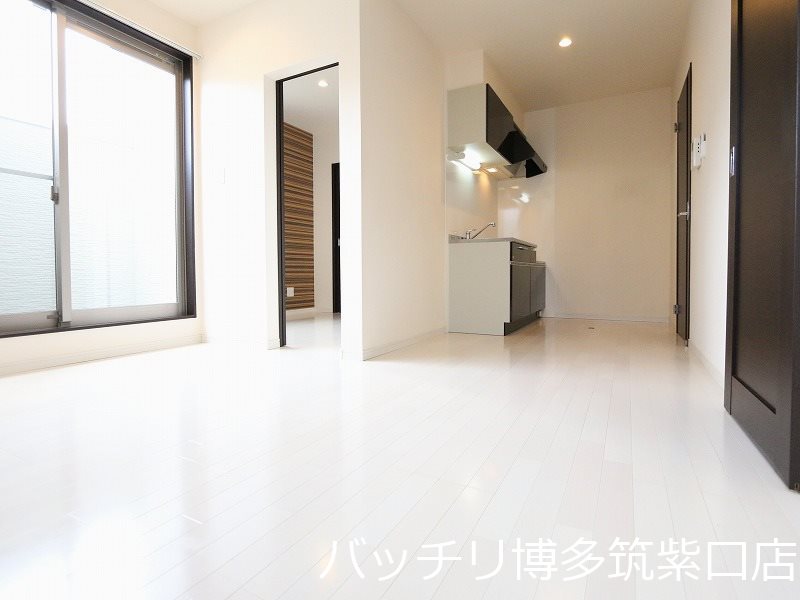 居室・リビング　同型タイプの為、現状を優先いたします
