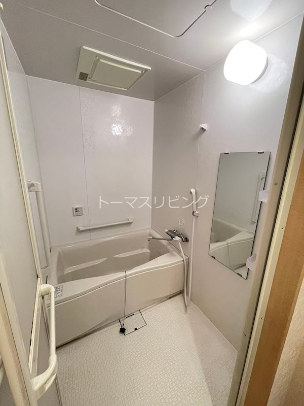 バス・シャワールーム　※同物件別部屋参考画像