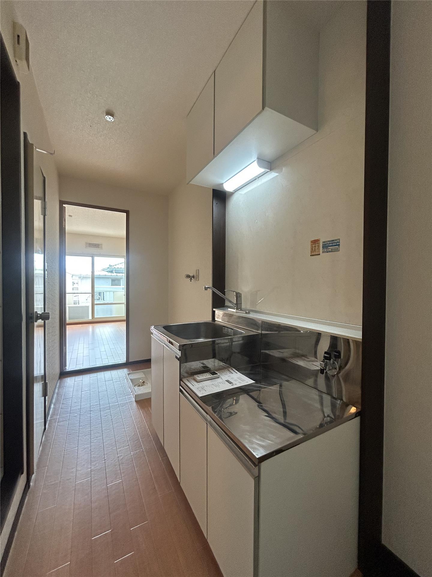 キッチン　ロジー三春202　1K　横須賀市三春町4丁目