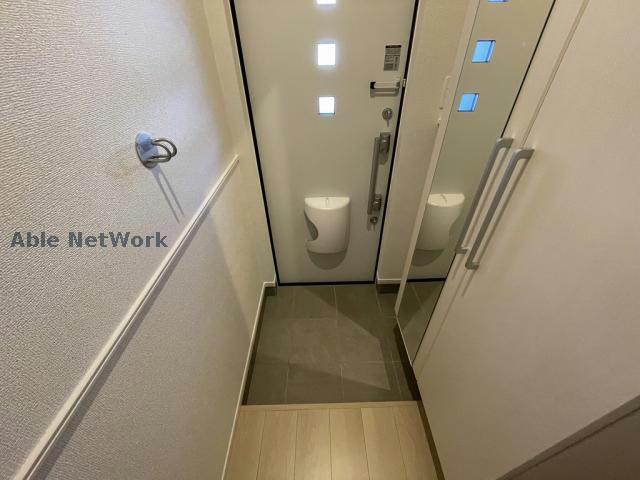 玄関　※同物件別部屋です