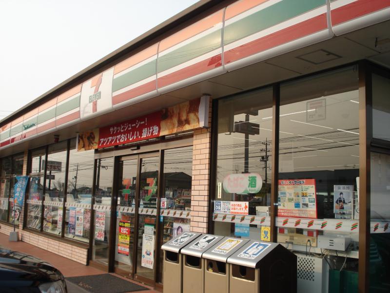 コンビニ　セブンイレブン倉敷美和1丁目店（コンビニ）まで588m