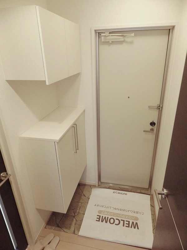 玄関　他号室参考写真
