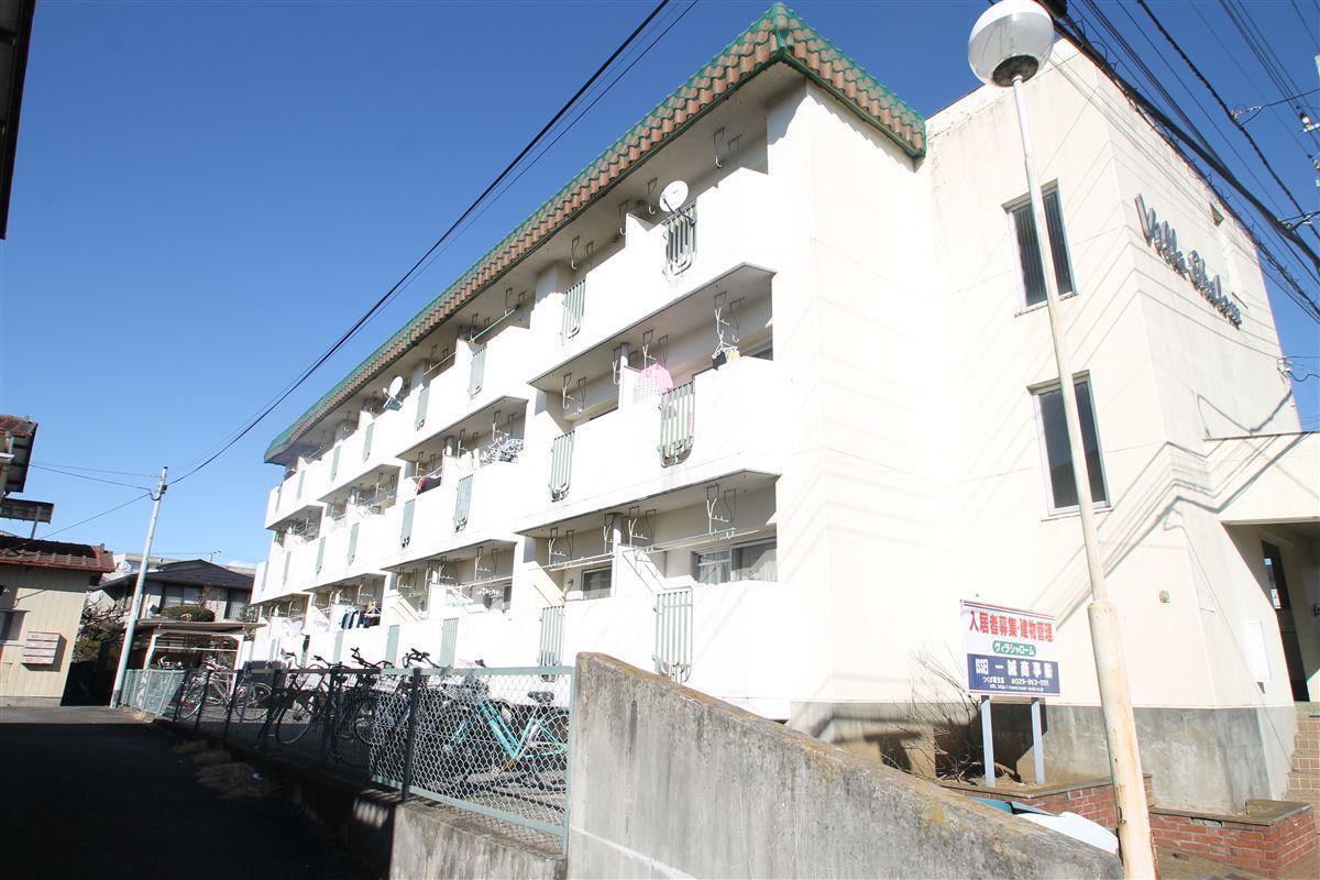 建物外観　3階建てRCマンションです。