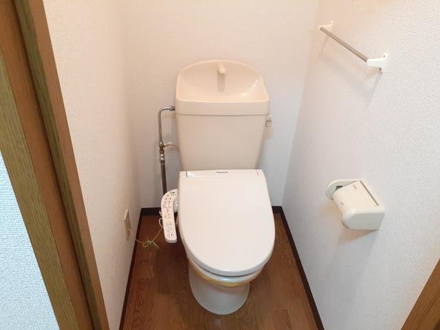 トイレ　トイレもきれいです