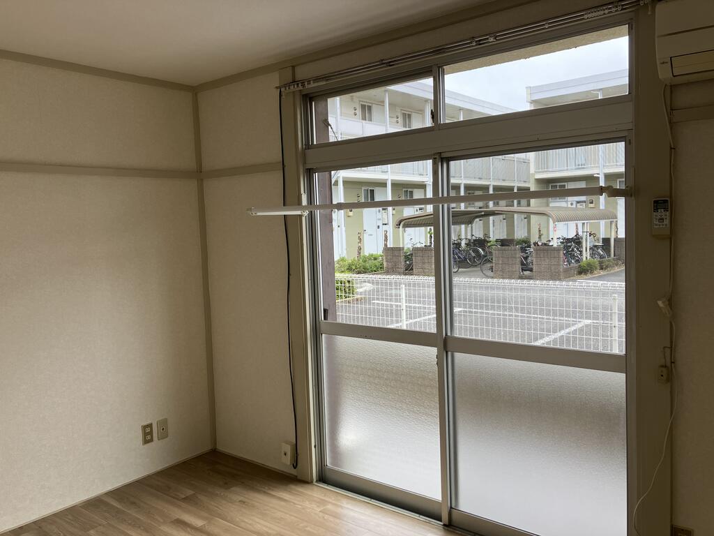 その他設備　室内物干し