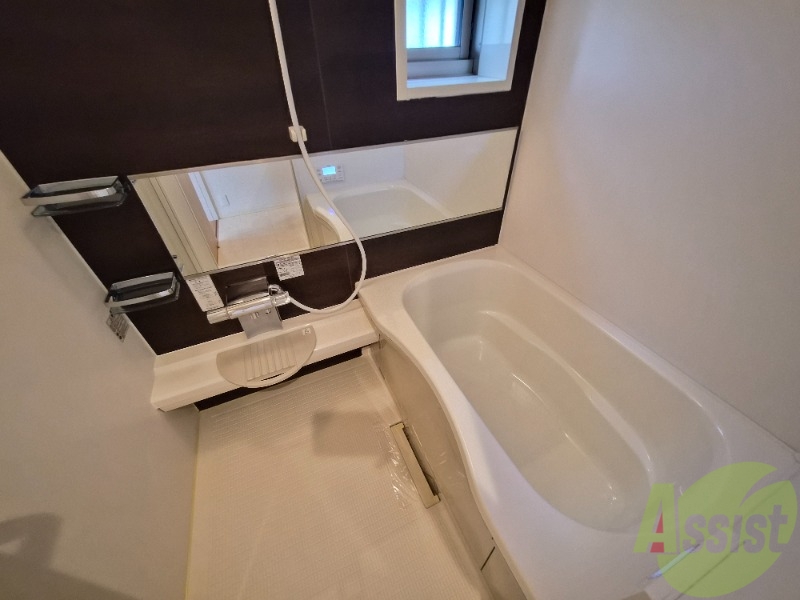 バス・シャワールーム　浴室は綺麗で追い焚きも付いて気持ちよくお過ごしいただけます。