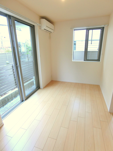 その他部屋・スペース　★2面採光の明るいお部屋★
