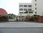 小学校　船橋市立芝山東小学校（小学校）まで675m