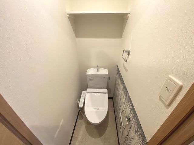 トイレ　※同マンション別部屋のお写真になります。