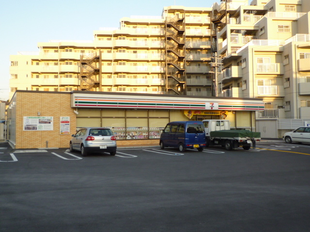 コンビニ　セブンイレブン堺東上野芝町2丁店（コンビニ）まで787m
