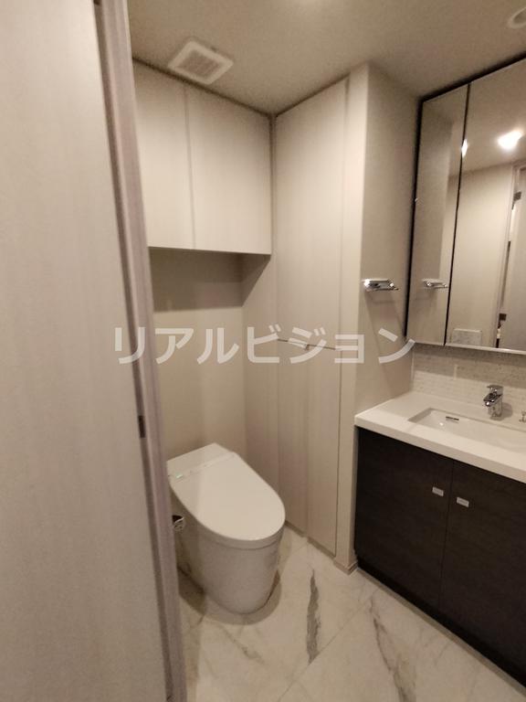 トイレ　別号室参考写真