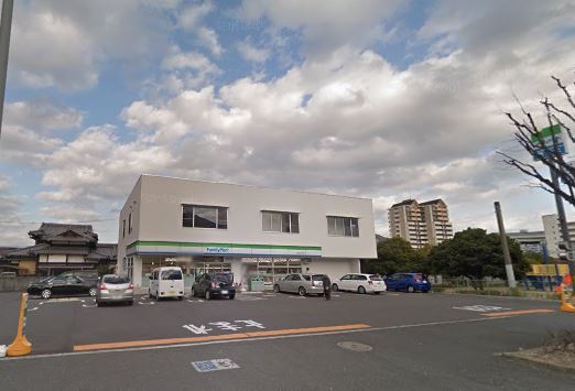 コンビニ　ファミリーマート 小倉北方三丁目店（コンビニ）まで438m