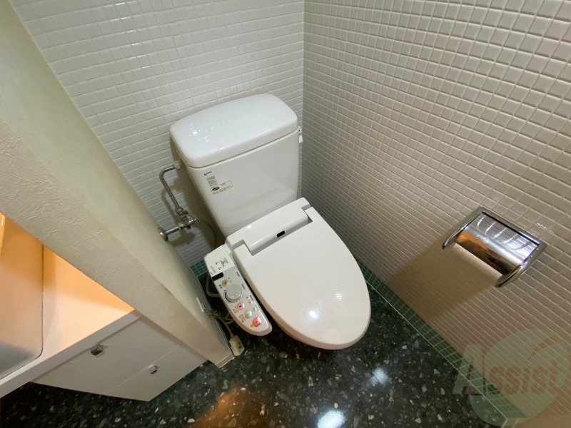 トイレ　ウォシュレット機能がついたトイレ。安心して使用できますね。
