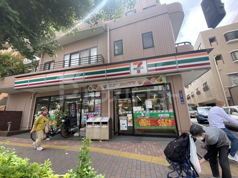コンビニ　セブンイレブン板橋大原町店（コンビニ）まで80m
