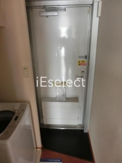 玄関　設備