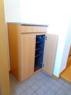 玄関　※別号室参考写真