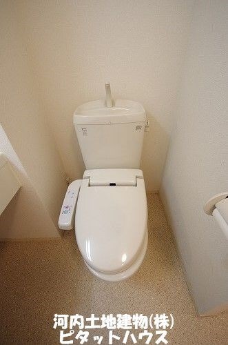 トイレ　シャワートイレ