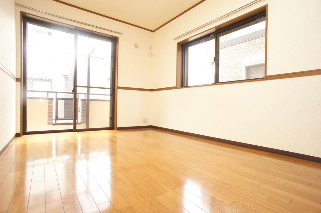 その他部屋・スペース　６帖洋室です！２面採光！