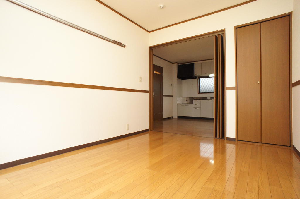 その他部屋・スペース　６帖洋室です！フローリング仕様！