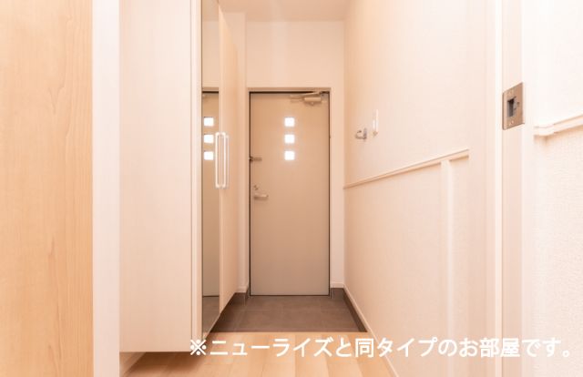 【大牟田市平原町のアパートの玄関】