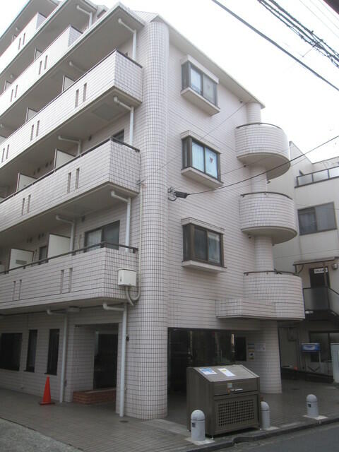 横浜市港北区篠原北のマンションの建物外観