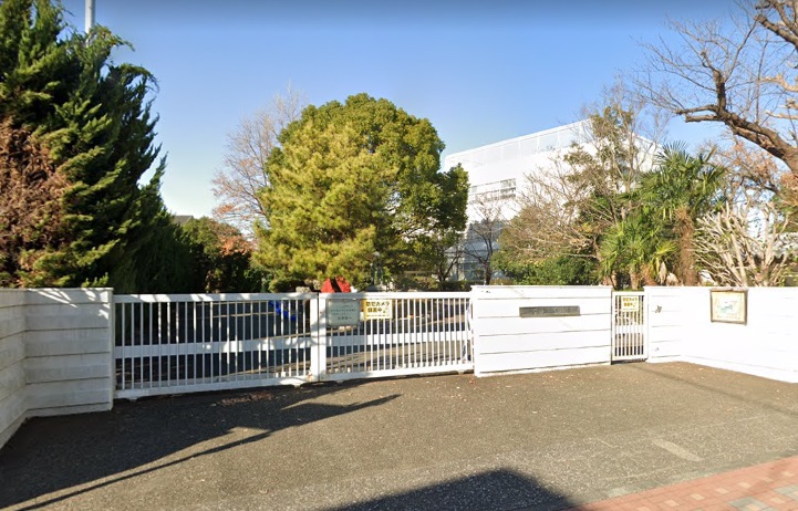 小学校　府中市立南町小学校（小学校）まで520m