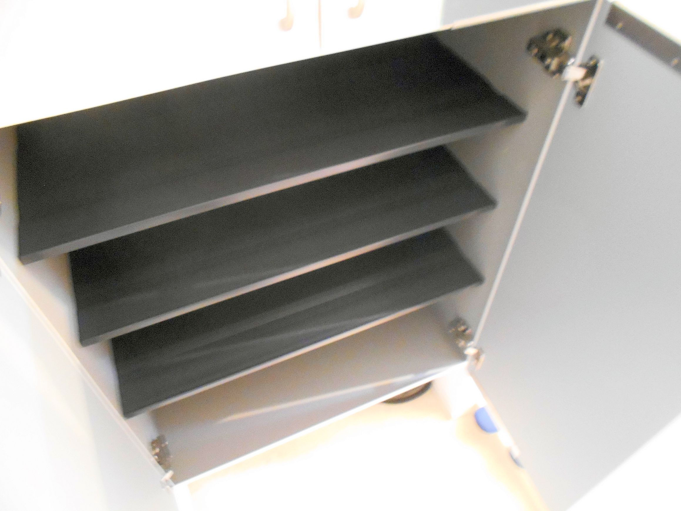 収納　シューズBOX