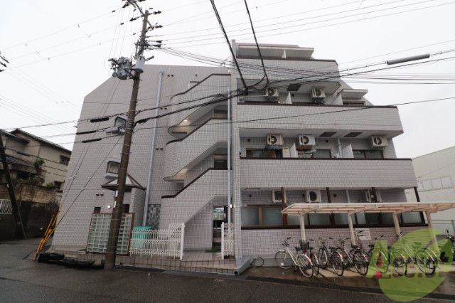 【神戸市西区伊川谷町有瀬のマンションの建物外観】