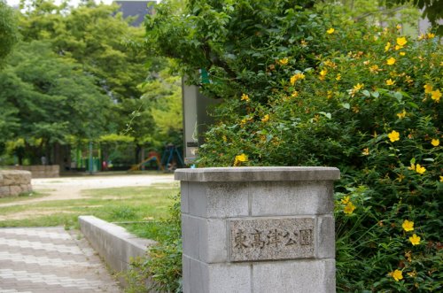 【プレサンス谷町九丁目駅前の公園】