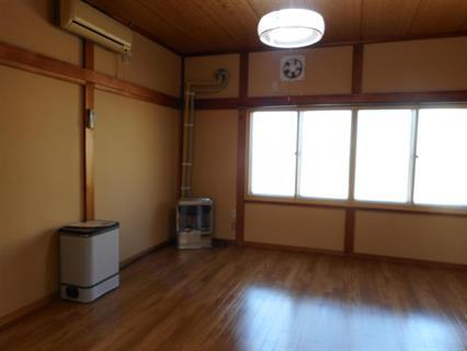 居室・リビング　キレイなフロアです