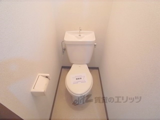 トイレ　トイレとお風呂はセパレートです。