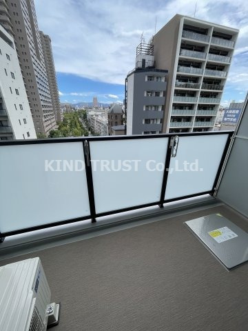 バルコニー　陽当たり良好なバルコニーです