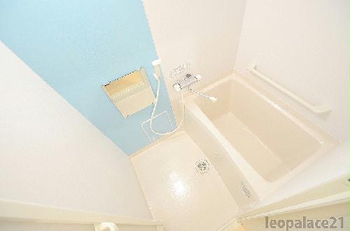 バス・シャワールーム　設備・仕様は号室により異なる為、現状を優先致します。