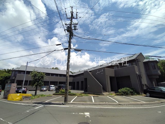 【セザンヌ野依の建物外観】