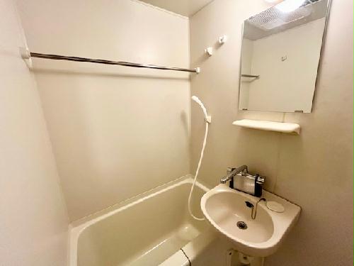 バス・シャワールーム　設備・仕様は号室により異なる為、現状を優先いたします。