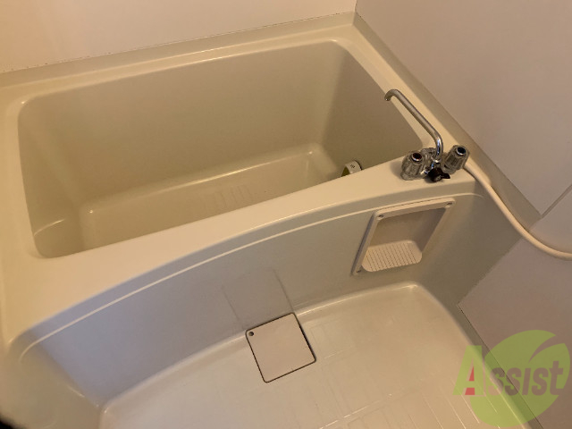 バス・シャワールーム　追い焚き機能が付いていますので、疲れた時はこちらへ。