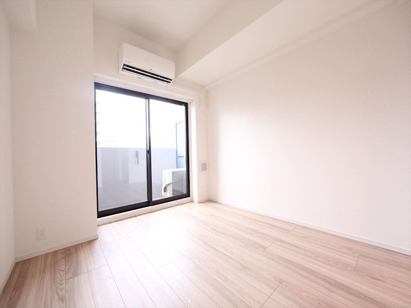 居室・リビング　洋室7.0帖　クローゼット付（収納充実してます）