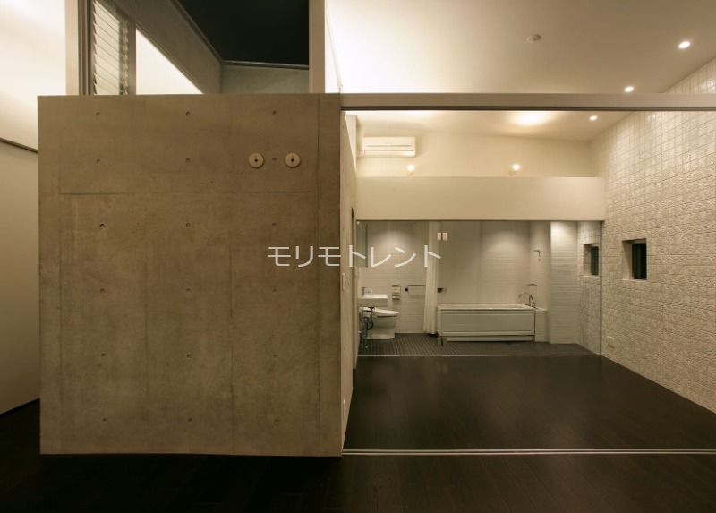 バス・シャワールーム　室内参考写真（Ｌタイプ）