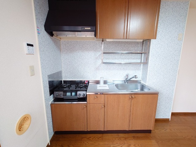 キッチン　※写真は同タイプの別のお部屋になります。