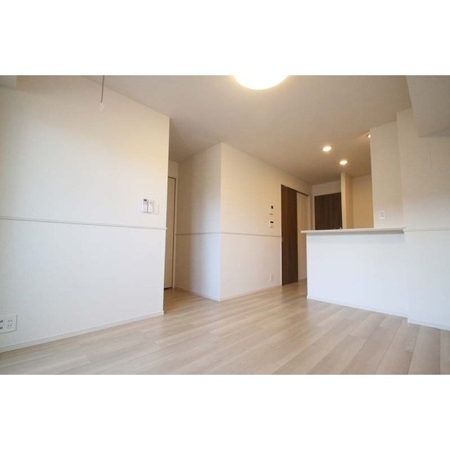 居室・リビング　※写真は１０３にて撮影